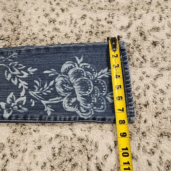 Lauren Jean Co. SZ 2P 100% Cotton Bootcut Blue Jeans White Floral Design - Picture 8 of 10